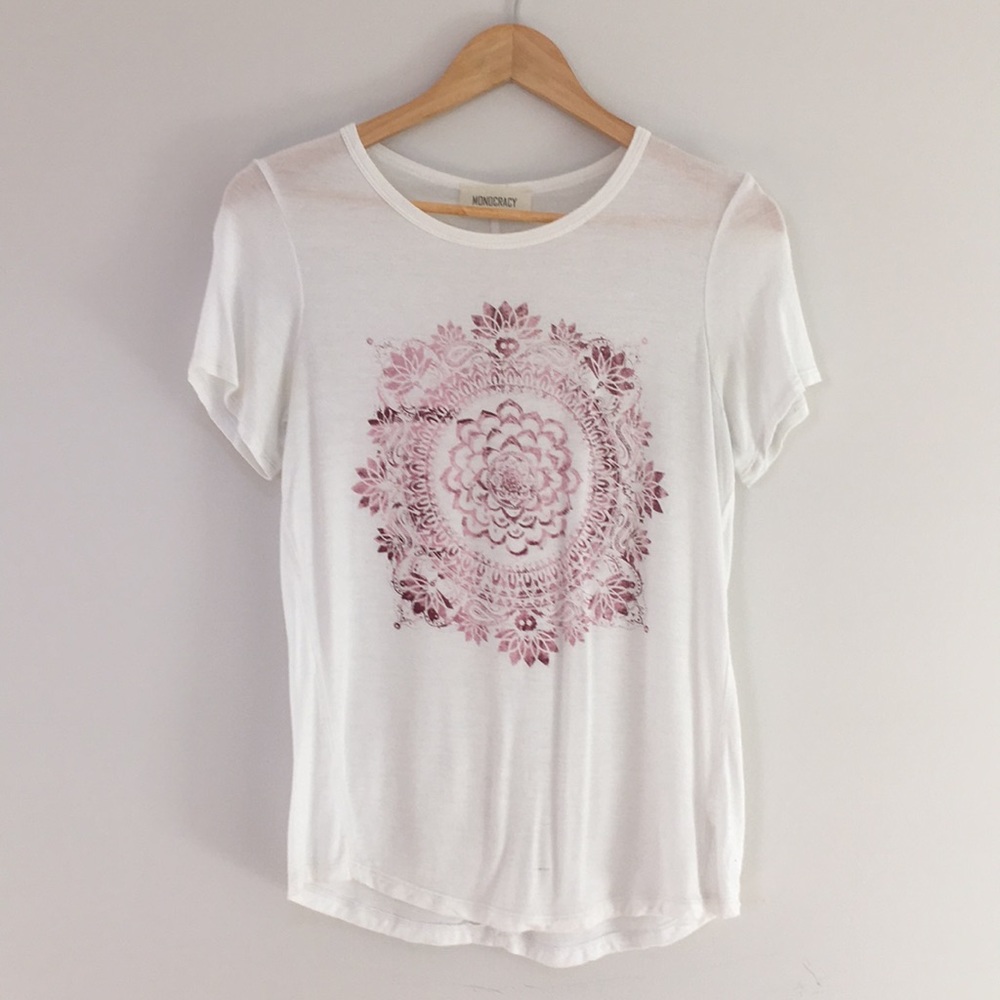 Monocracy Off-White Graphic T-Shirt, XS/S/M